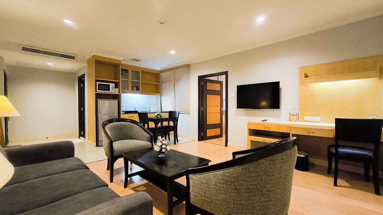 Photo of Bedroom in Khlong Toei Nuea