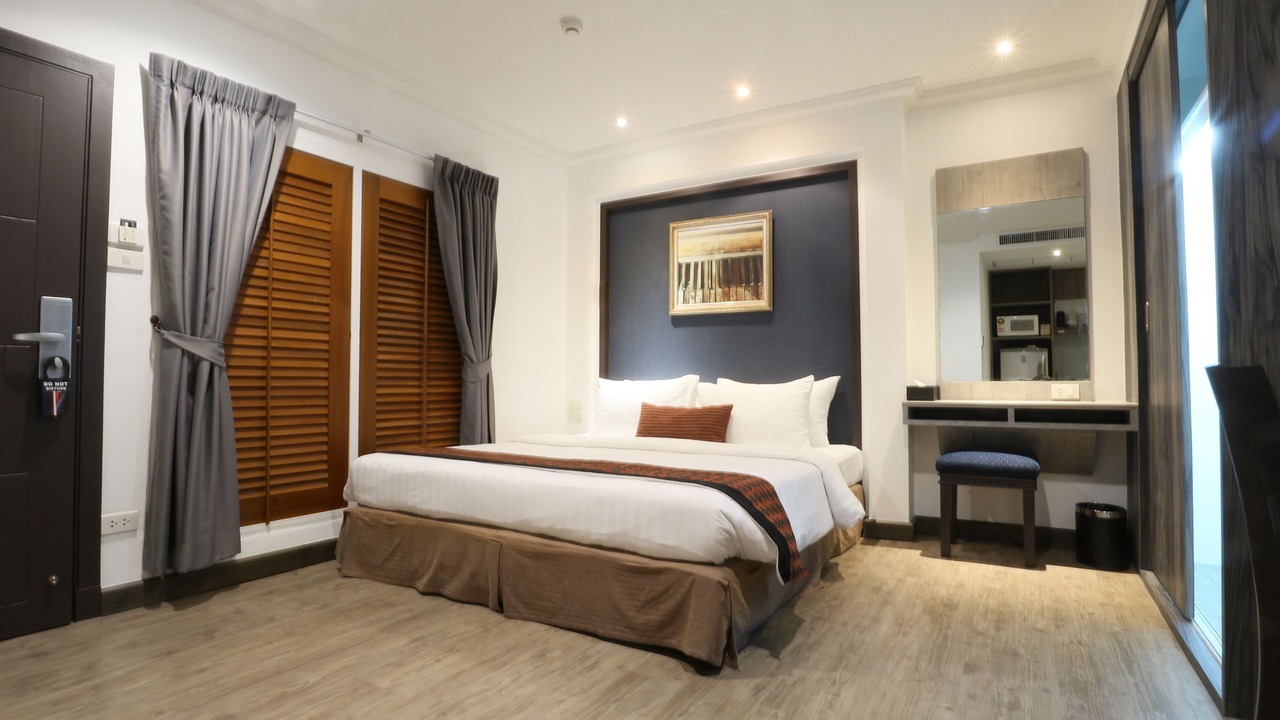 Photo of Bedroom in Khlong Toei Nuea