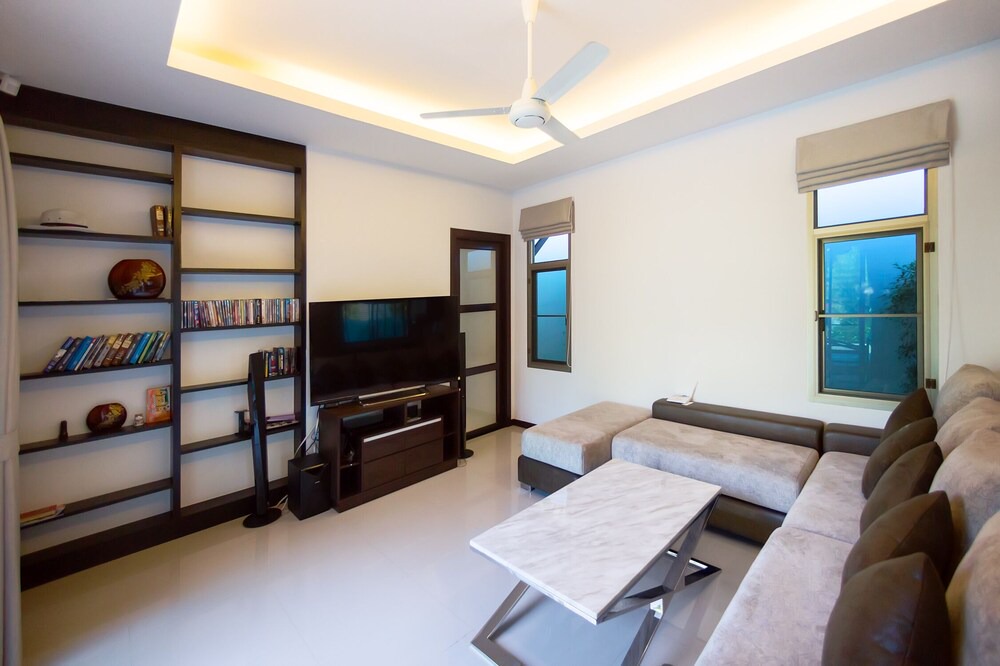 Photo of Livingroom in Nai Harn