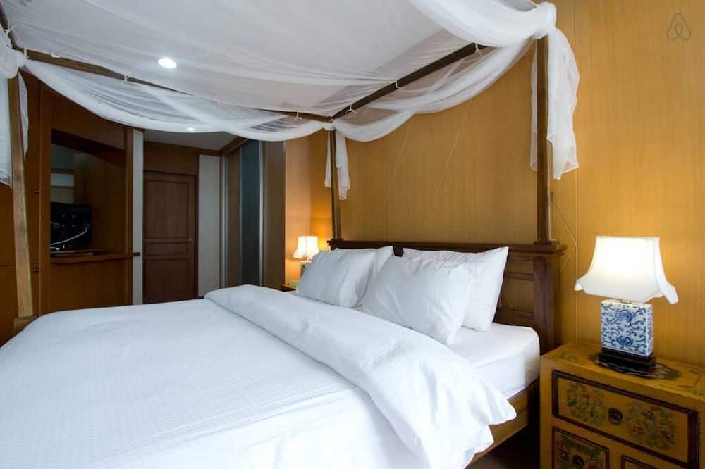 Photo of Bedroom in Khlong Tan