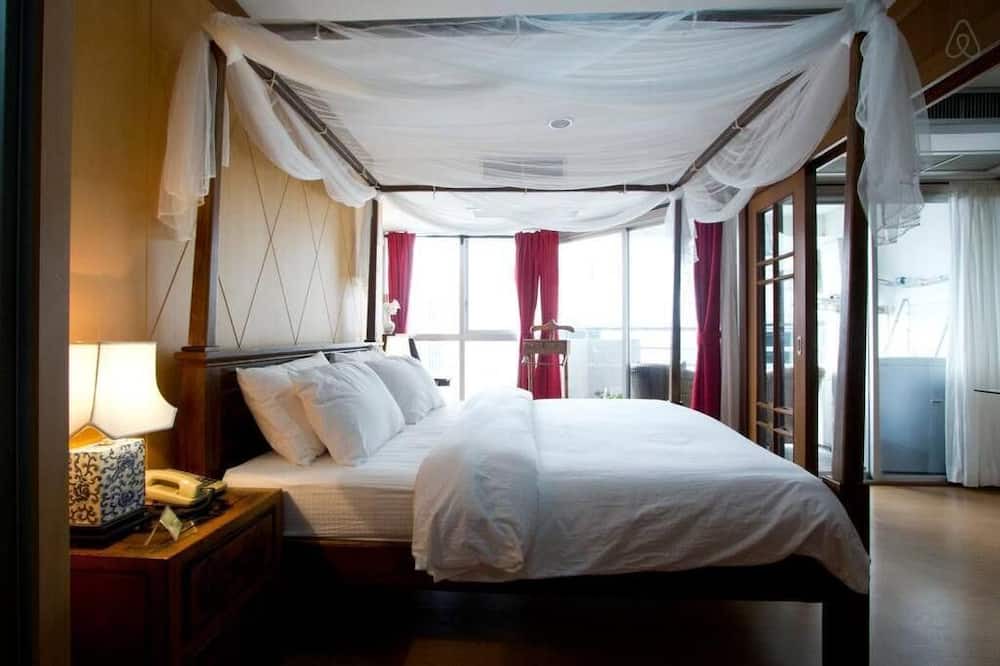 Photo of Bedroom in Khlong Tan