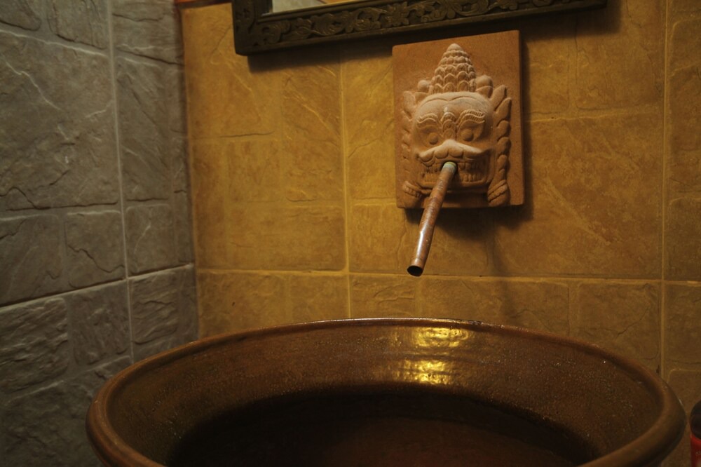 Photo of Bathroom in Sangkat Sla Kram
