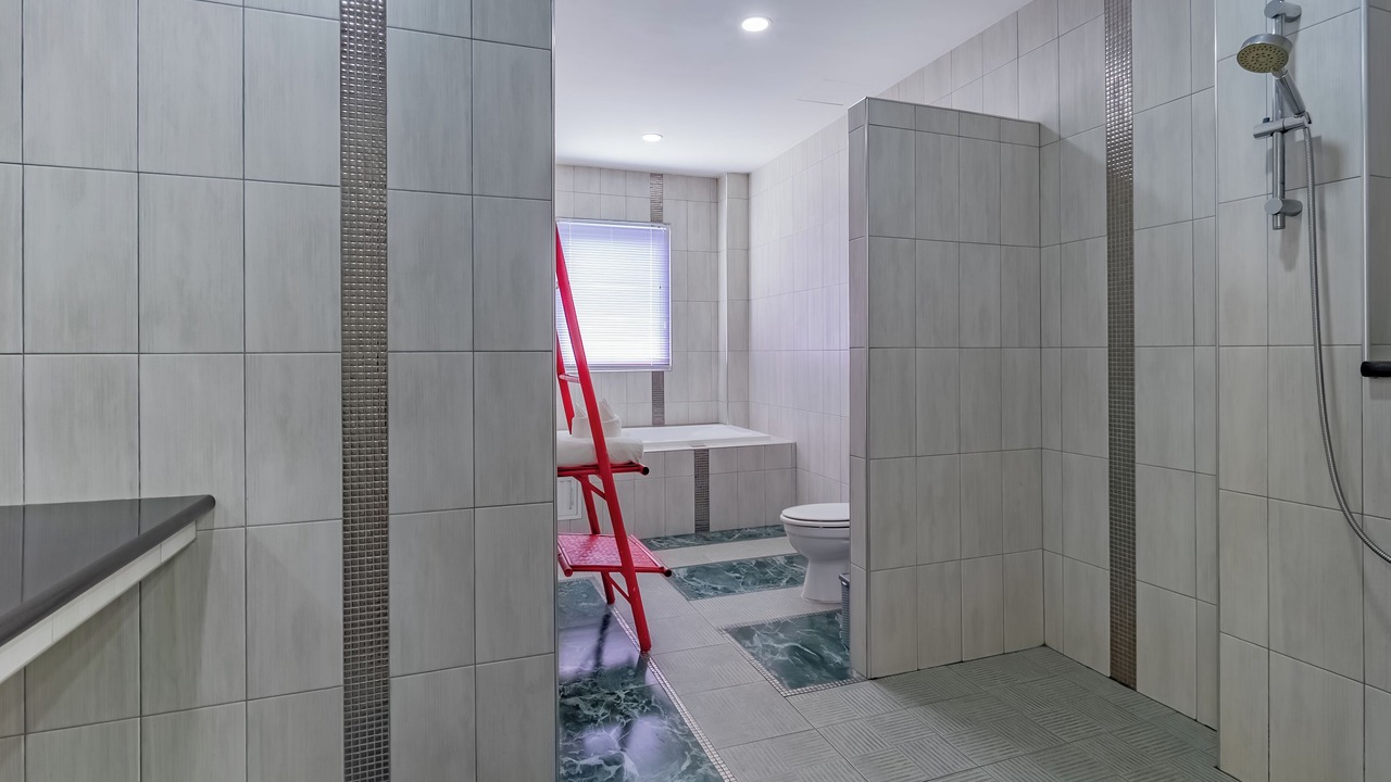 Photo of Bathroom in Chalong