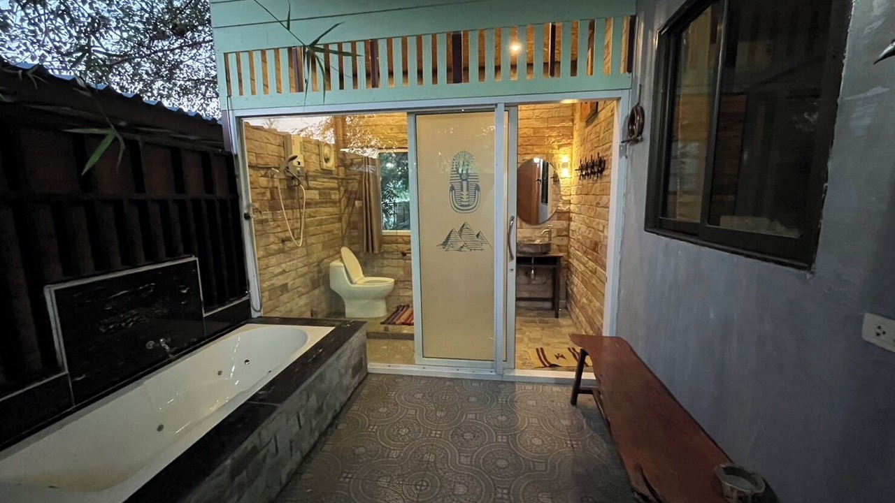 Photo of Bathroom in Pak Tho