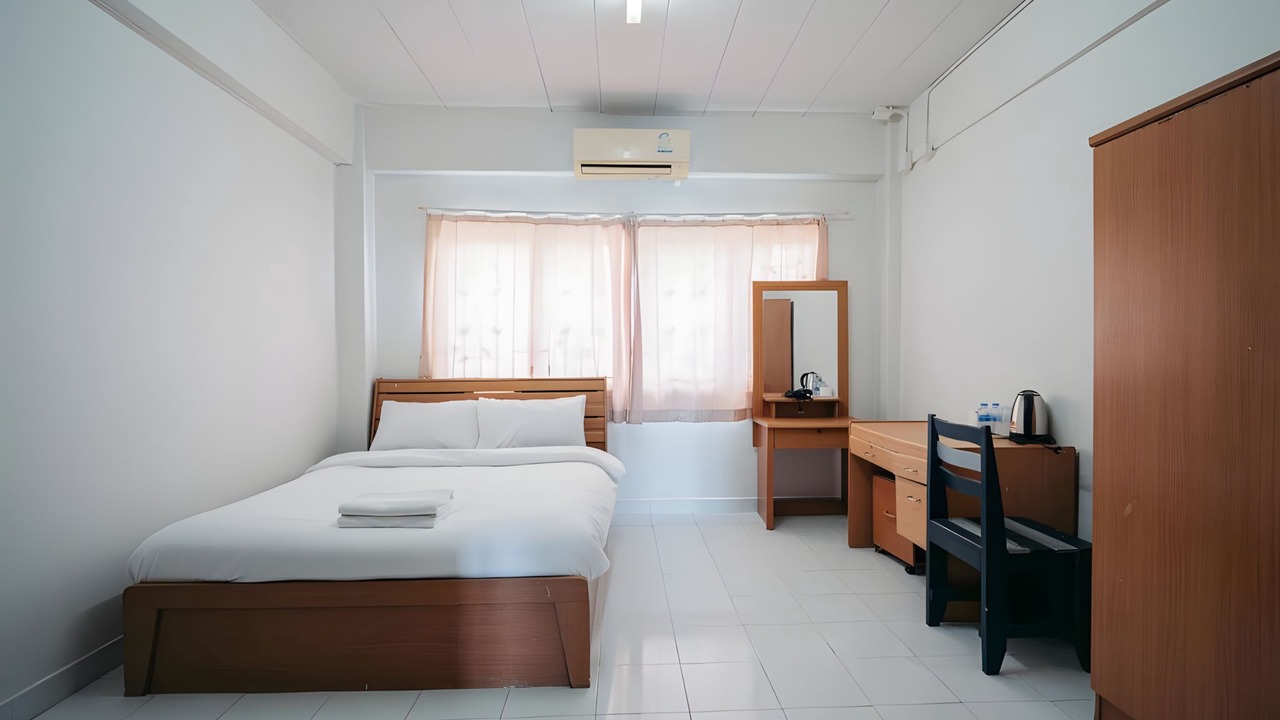 Photo of Bedroom in Saen Suk