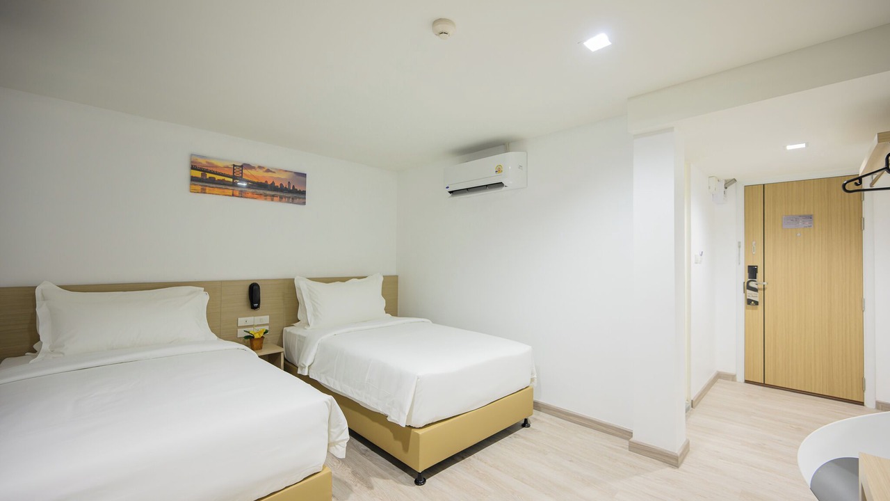 Photo of Bedroom in Thanon Phaya Thai