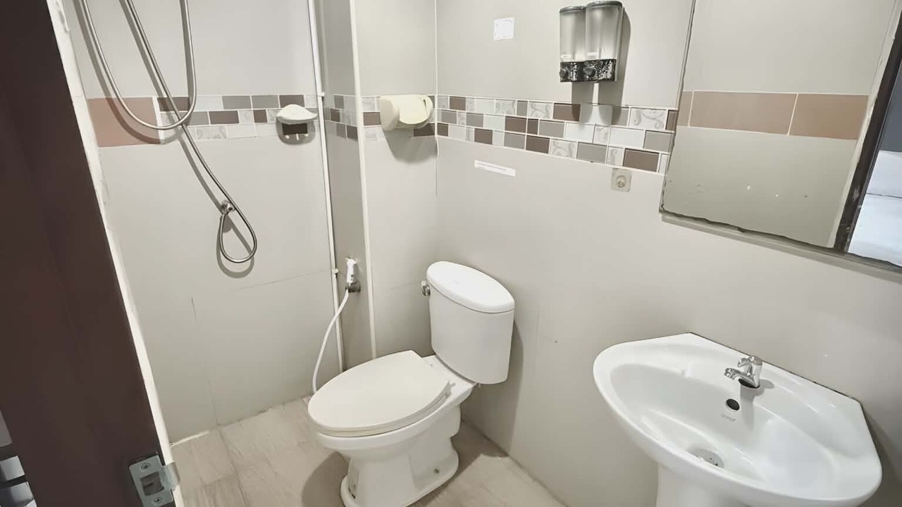 Photo of Bathroom in Talat Yot