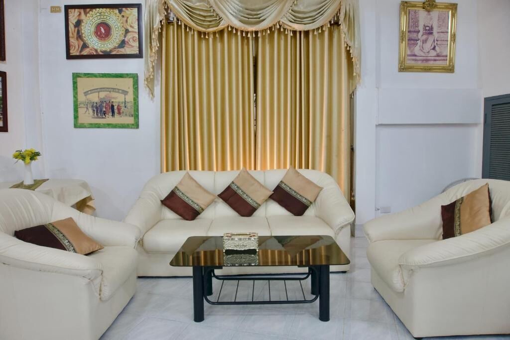 Photo of Livingroom in Chon Daen