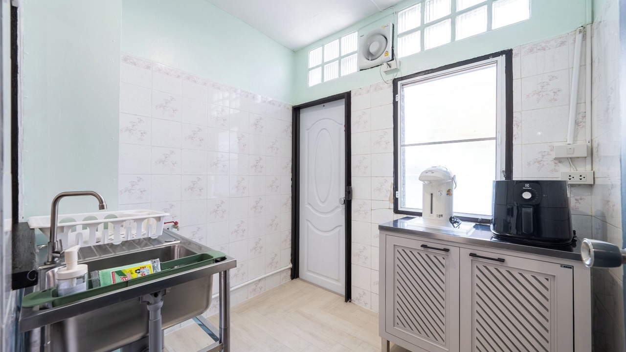 Photo of Kitchen in Chom Phon