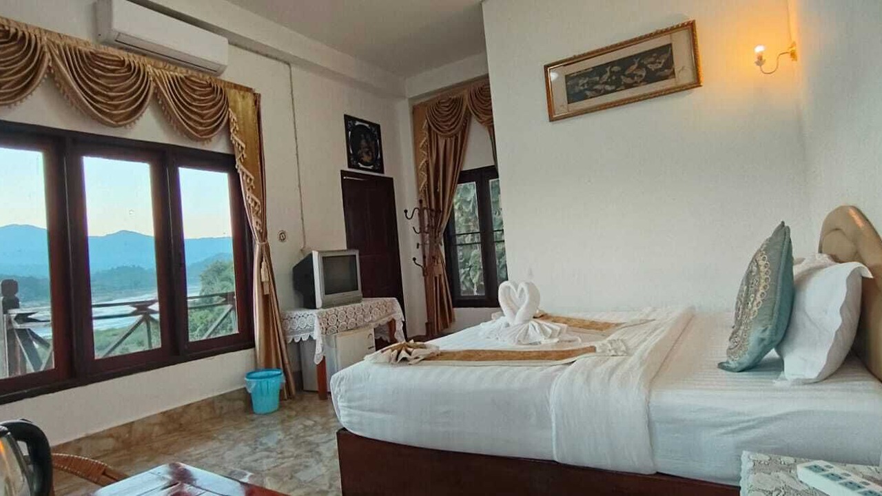 Photo of Bedroom in Bokeo Province