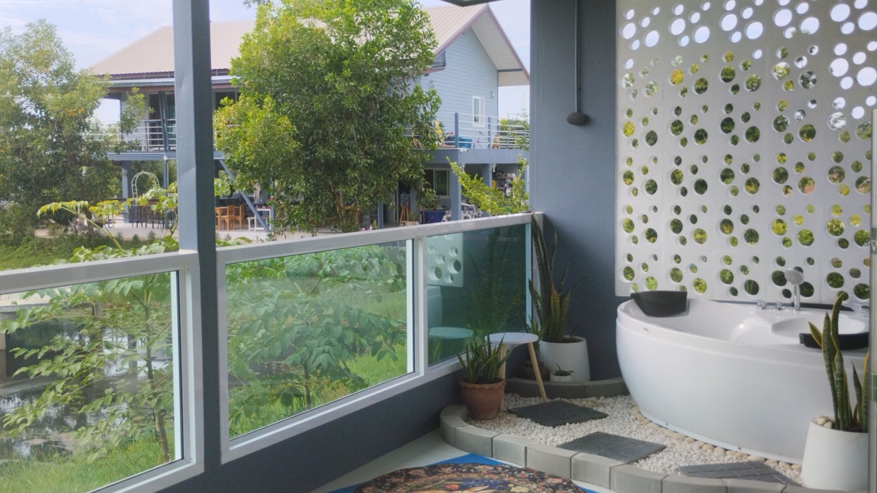 Photo of Patio Balcony in Prakhon Chai