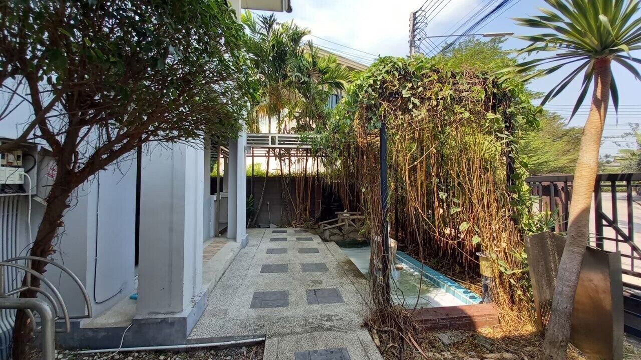 Photo of Outdoor in Bang Prok
