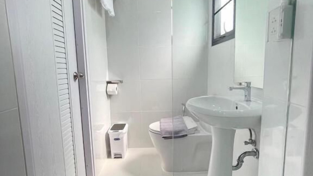 Photo of Bathroom in Old City