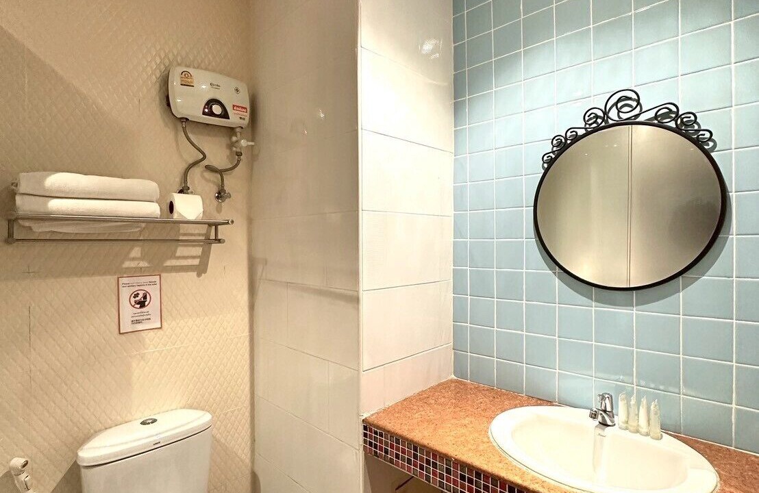 Photo of Bathroom in Khlong Toei Nuea