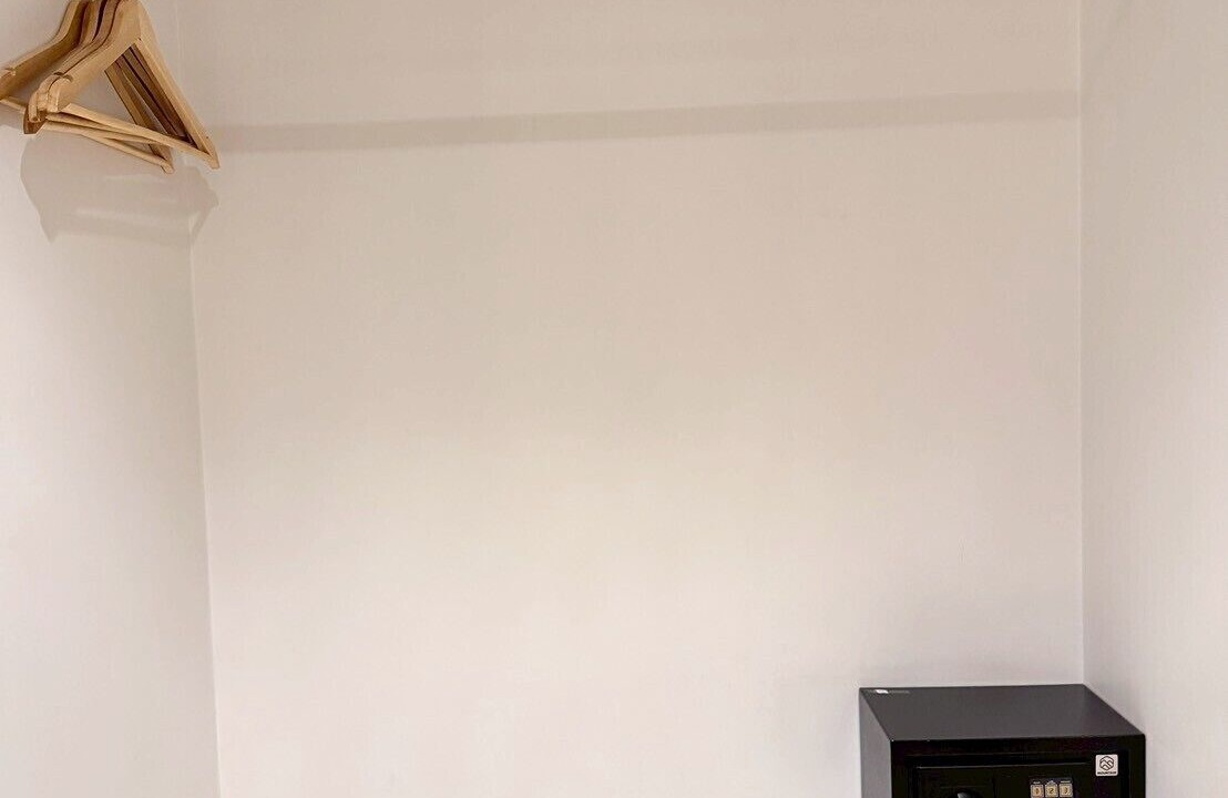 Photo of Bedroom in Khlong Toei Nuea