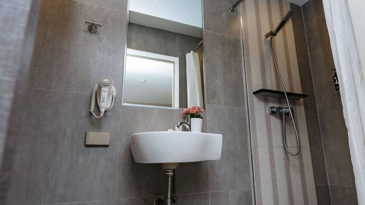 Photo of Bathroom in Talat Yot