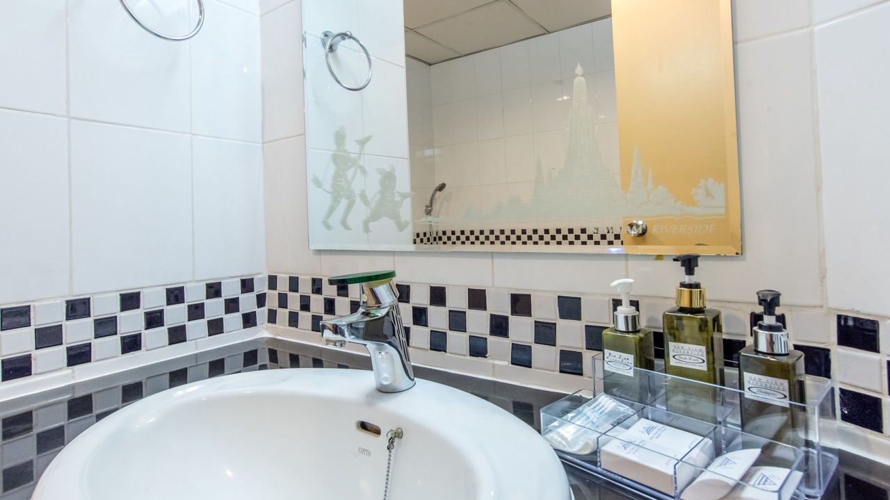Photo of Bathroom in Phra Athit