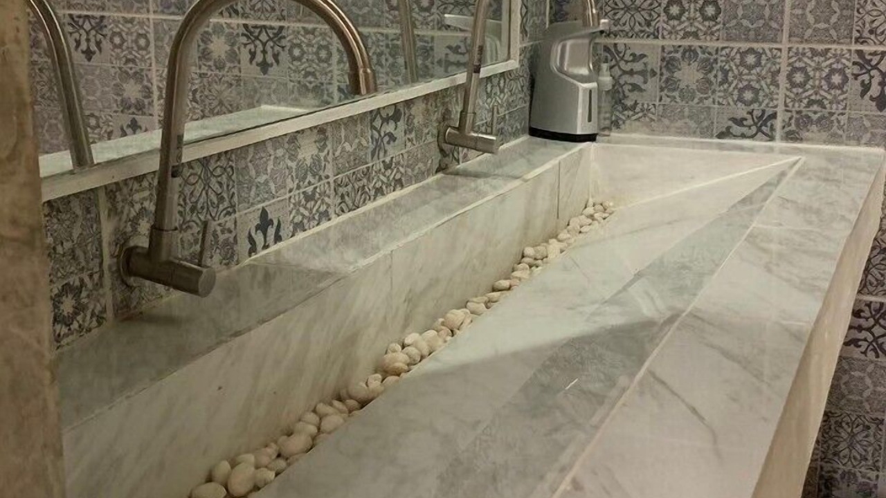 Photo of Bathroom in Talat Yot
