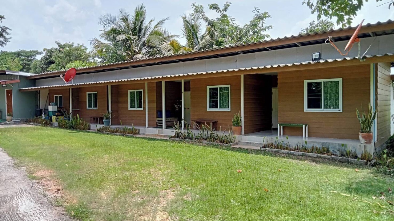 Photo of Outdoor in Pho Prathap Chan