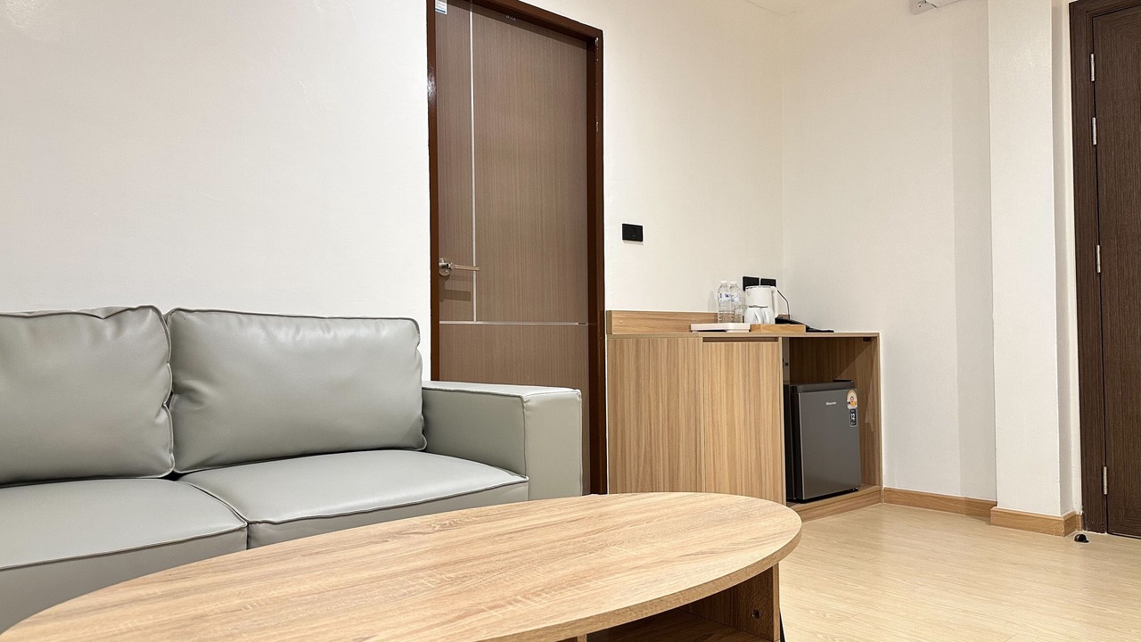 Photo of Bedroom in Khlong Toei Nuea