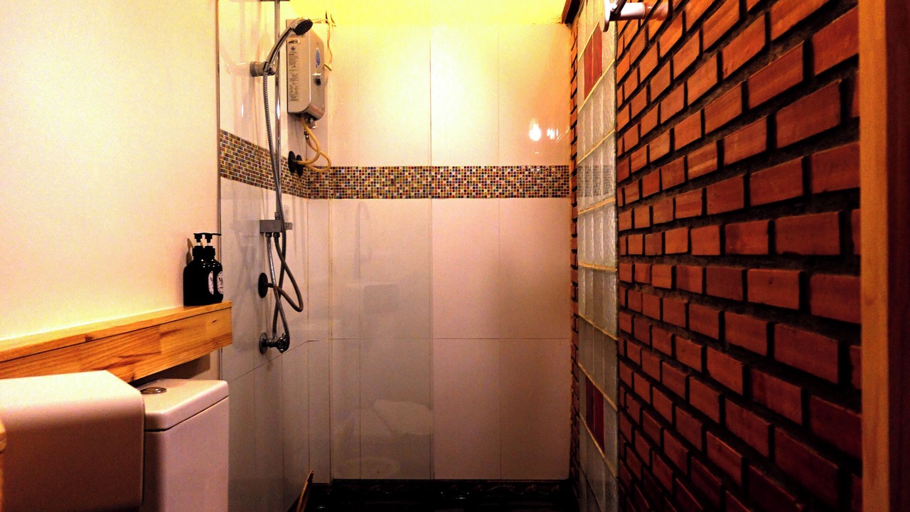 Photo of Bathroom in Old City