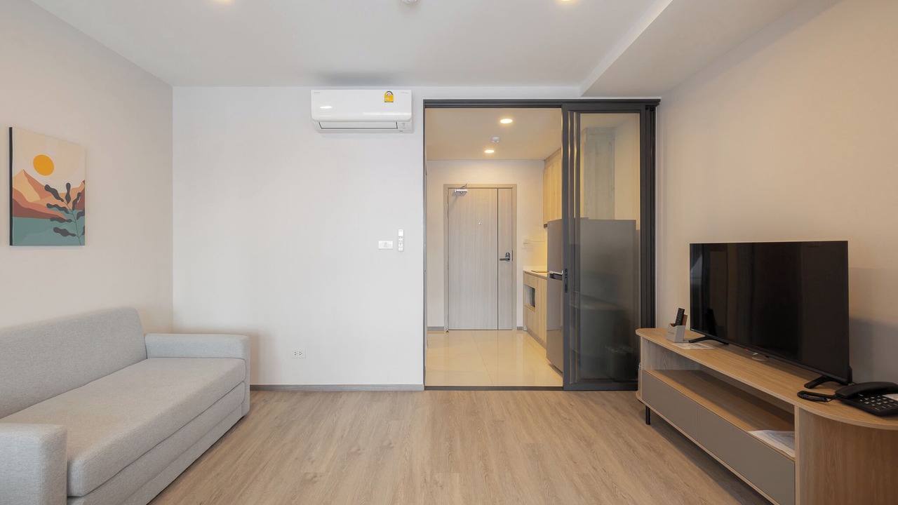 Photo of Bedroom in Salaya