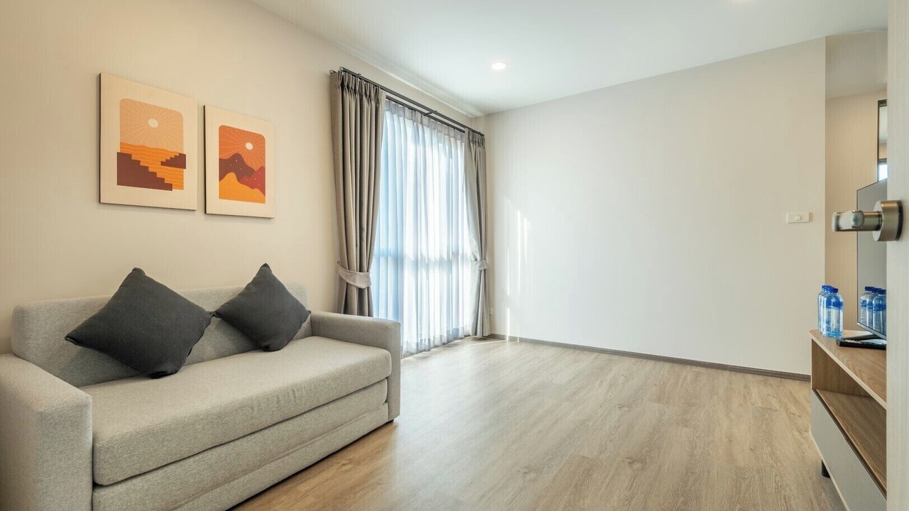 Photo of Bedroom in Salaya