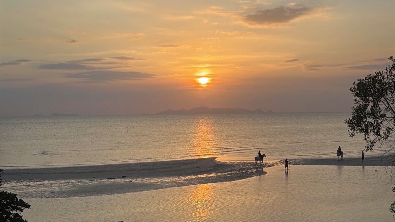 Photo of Others in Ang Thong