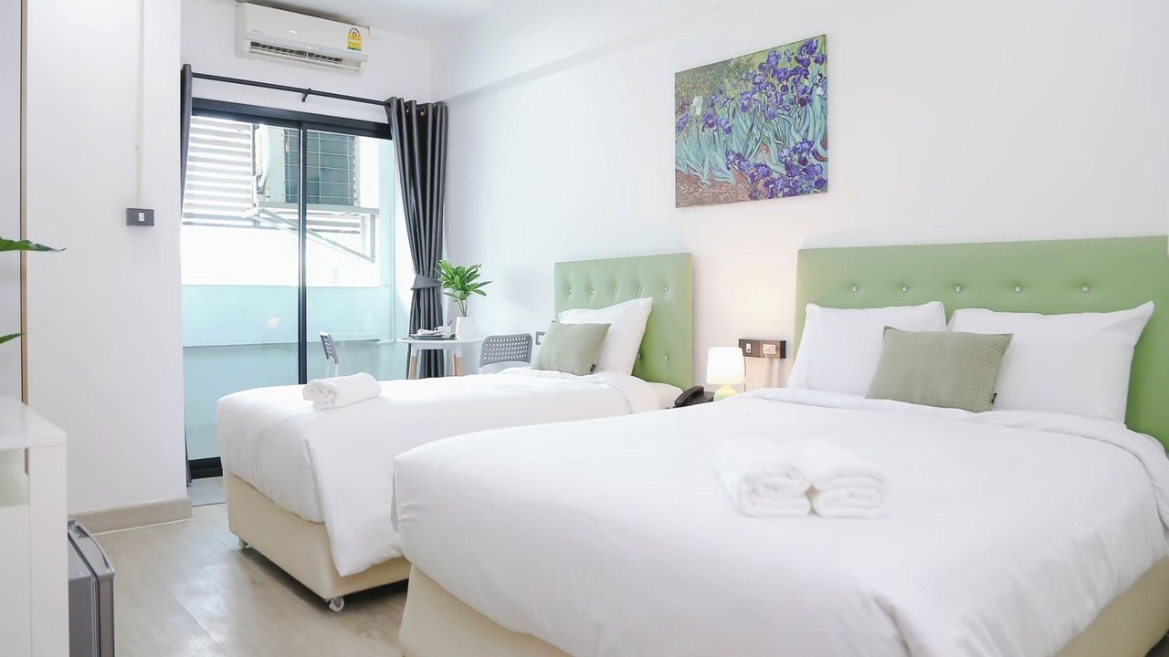Photo of Bedroom in Khanna Yao