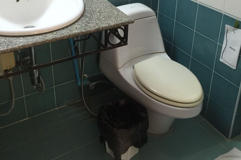 Photo of Bathroom in Saladan