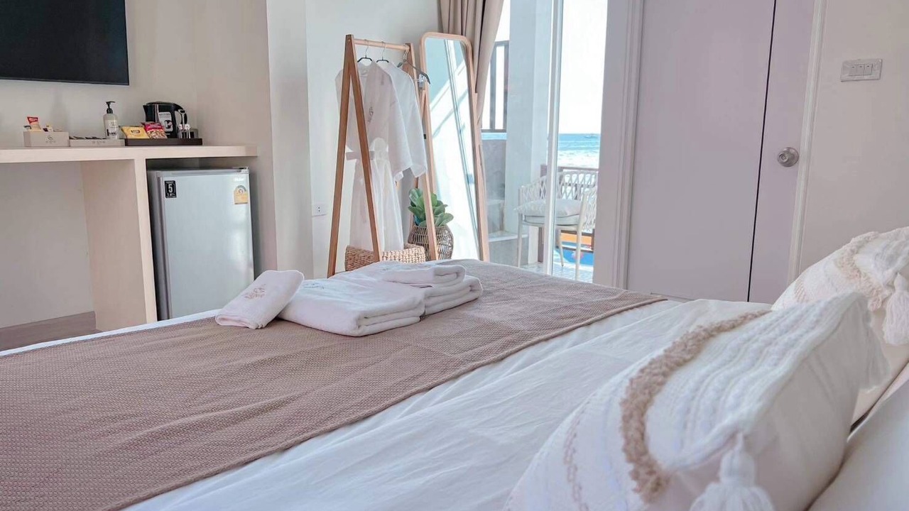Photo of Bedroom in Koh Lan