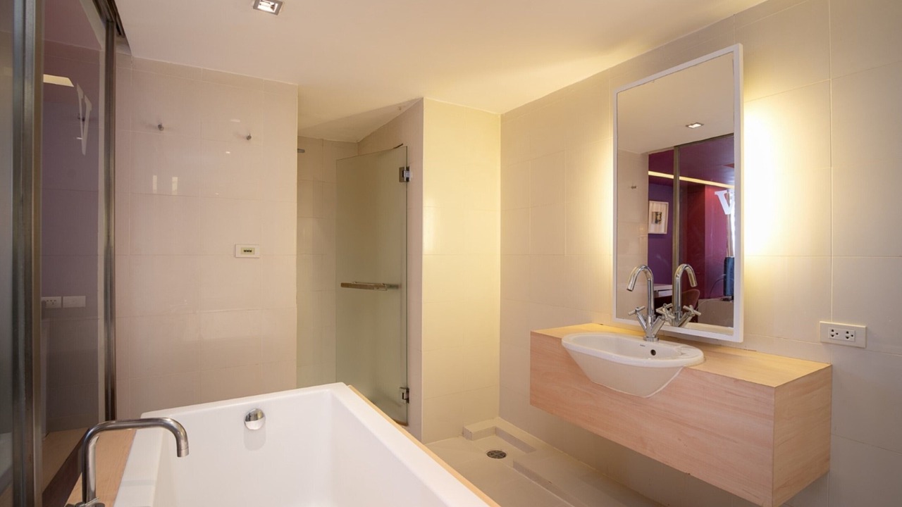 Photo of Bathroom in Ratchadaphisek