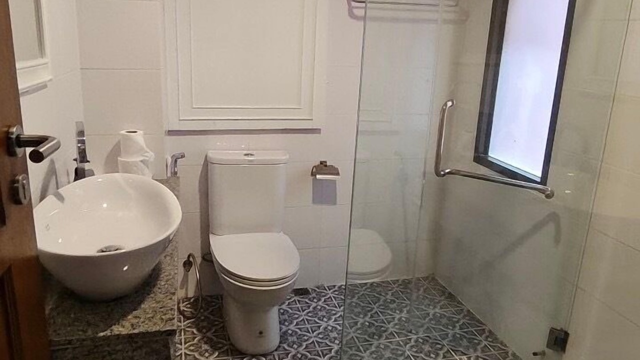 Photo of Bathroom in Thapae