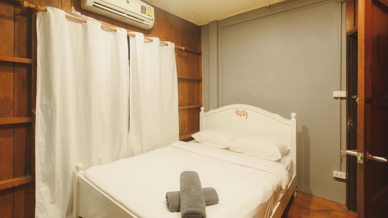 Photo of Bedroom in Wua Lai