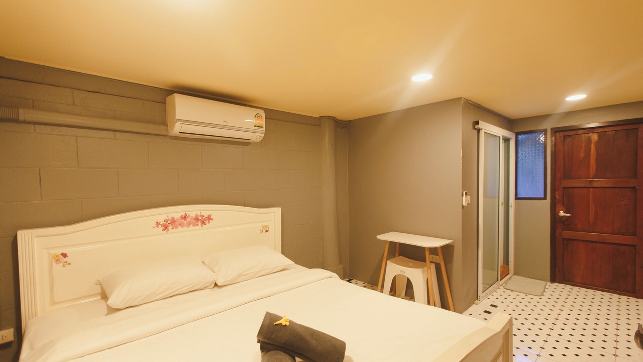 Photo of Bedroom in Wua Lai