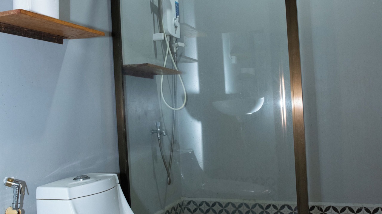 Photo of Bathroom in Sangkat Sla Kram