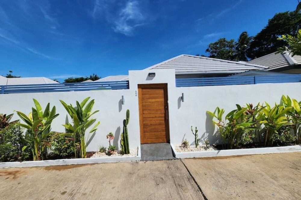 Photo of Outdoor in Lipa Noi