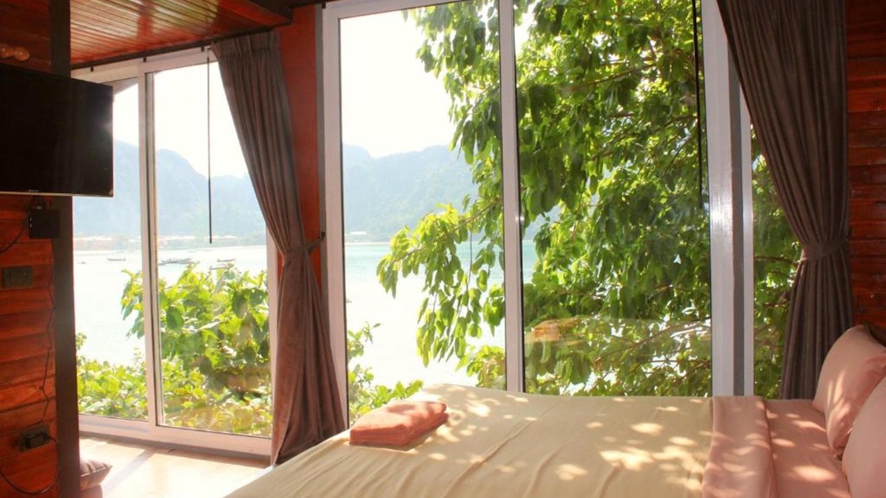 Photo of Bedroom in Ko Phi Phi