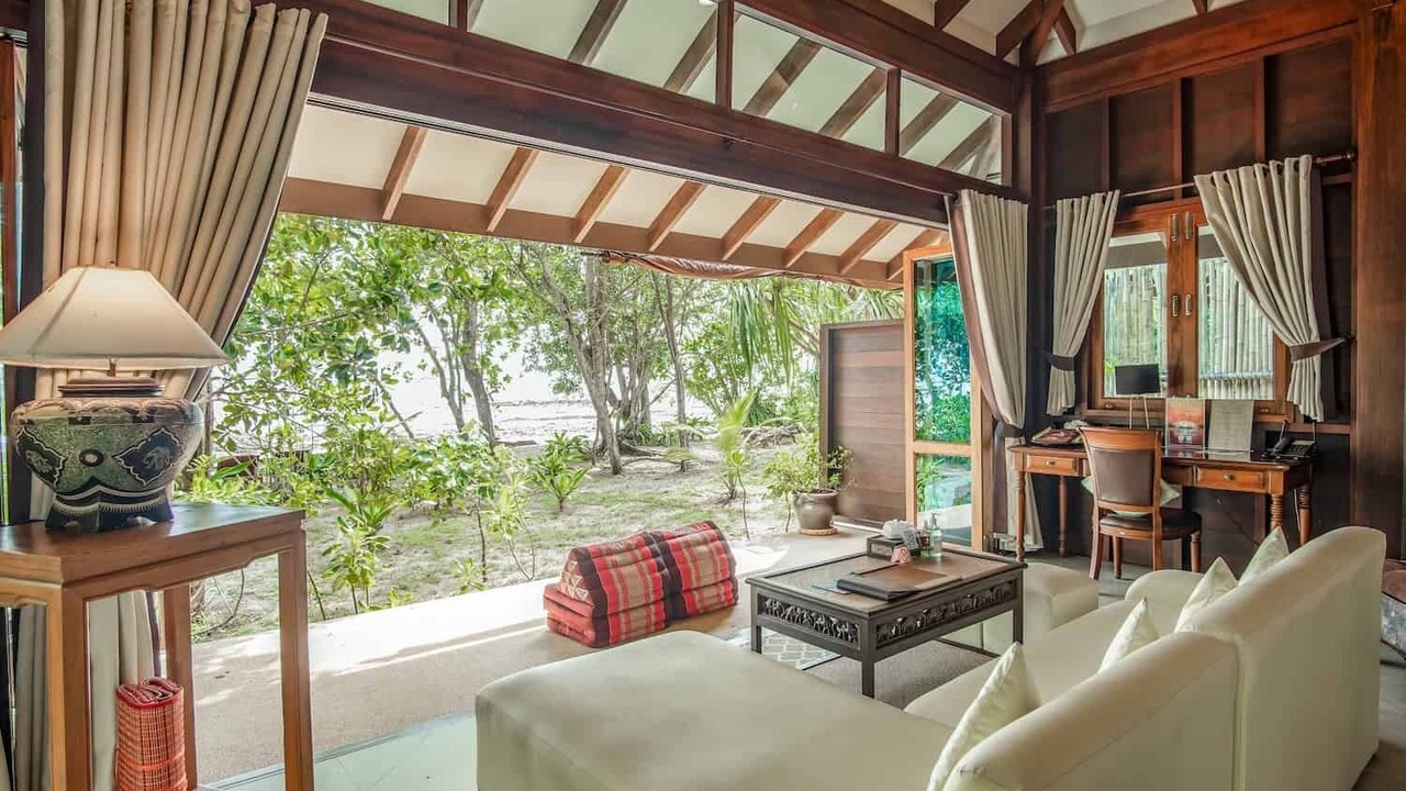 Photo of Bedroom in Nuea Khlong