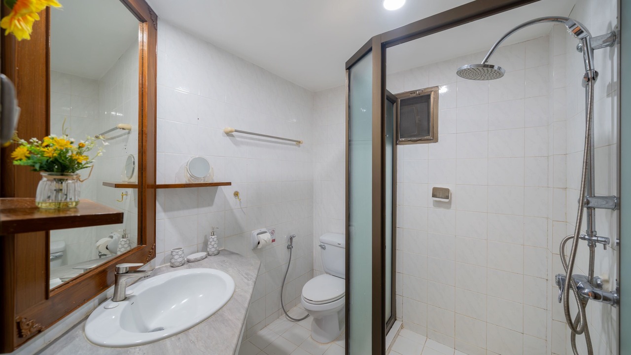 Photo of Bathroom in Kata