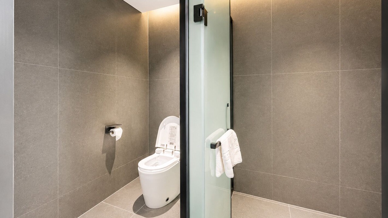 Photo of Bathroom in Mean Chey