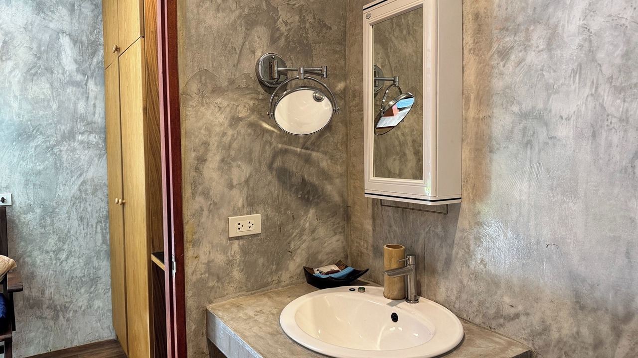 Photo of Bathroom in Pa Klok
