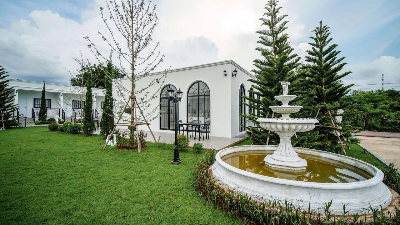 Photo of Outdoor in Dan Khun Thot