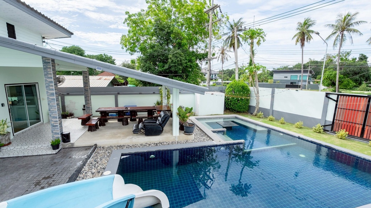 Photo of Outdoor in Pong