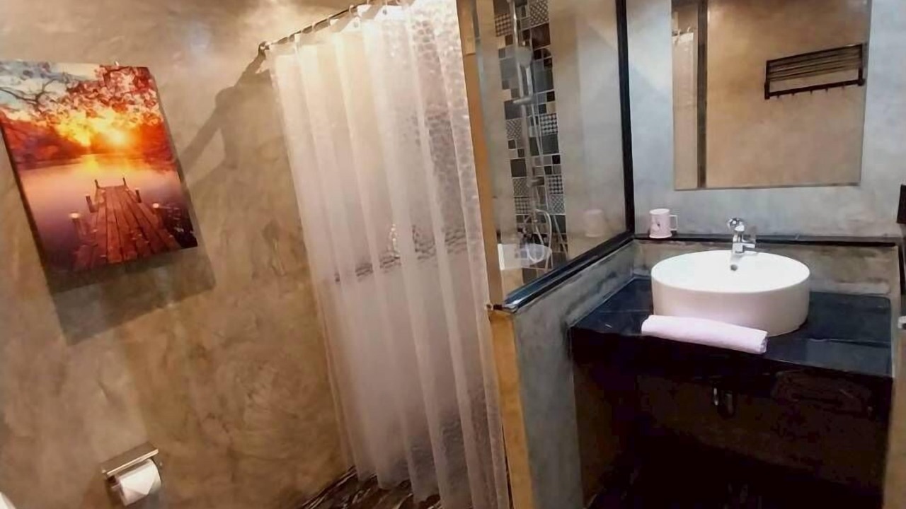 Photo of Bathroom in Kaeng Sian