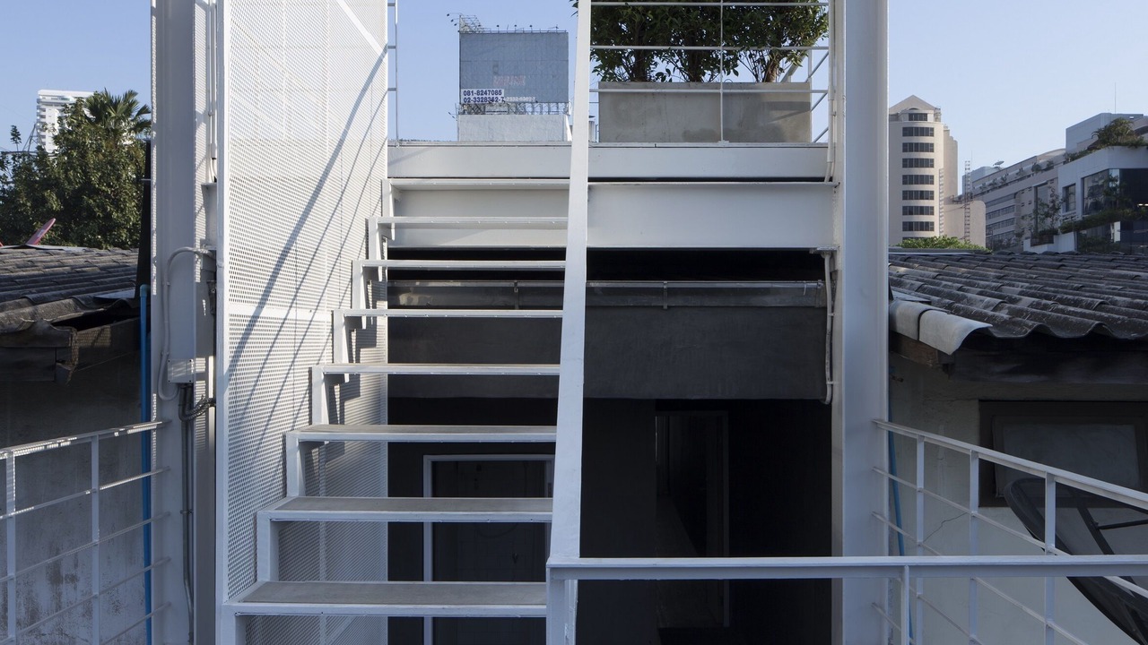 Photo of Outdoor in Khlong Toei Nuea