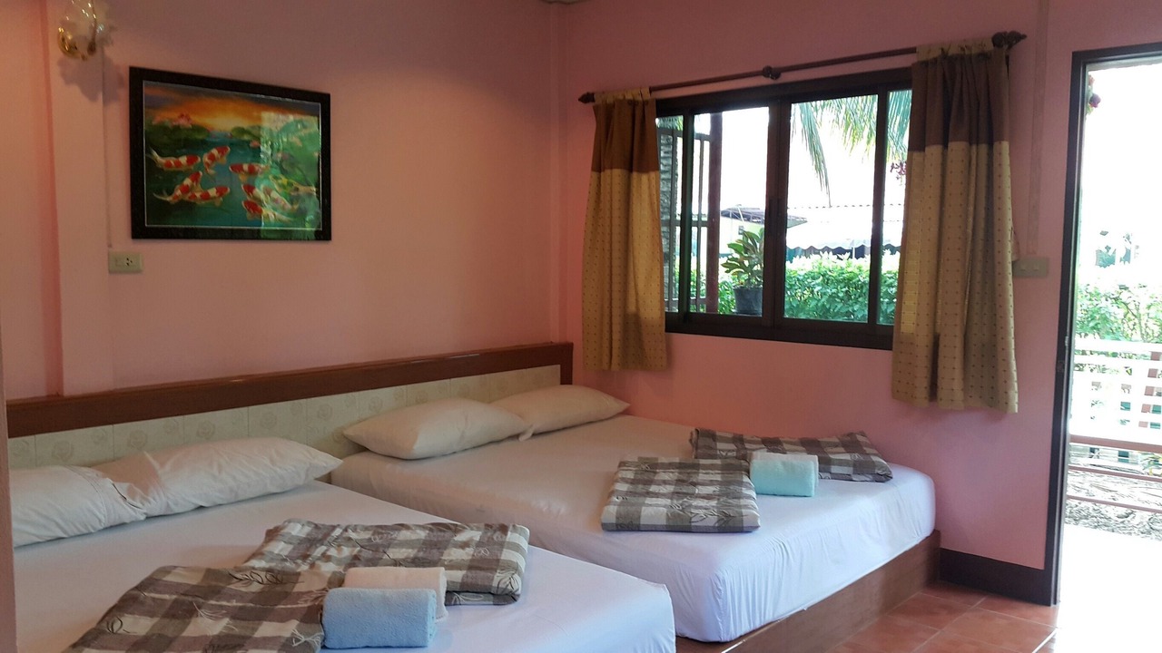 Photo of Bedroom in Amphawa