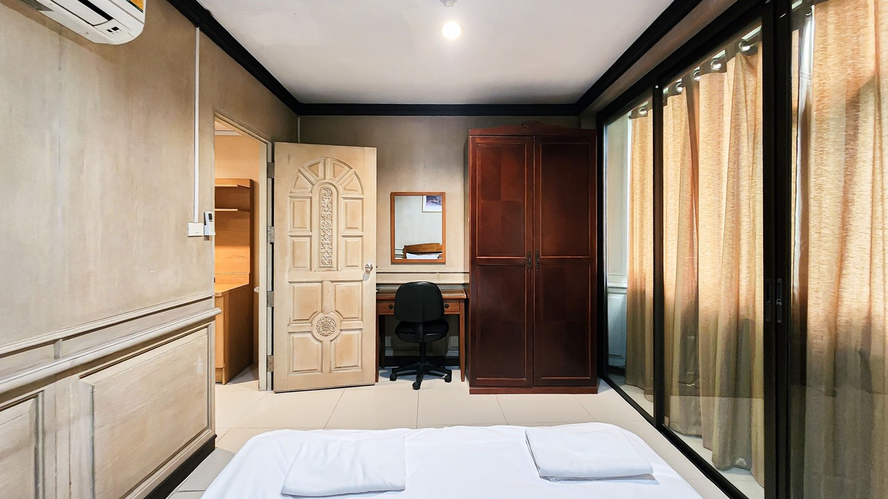 Photo of Bedroom in Bang Rak