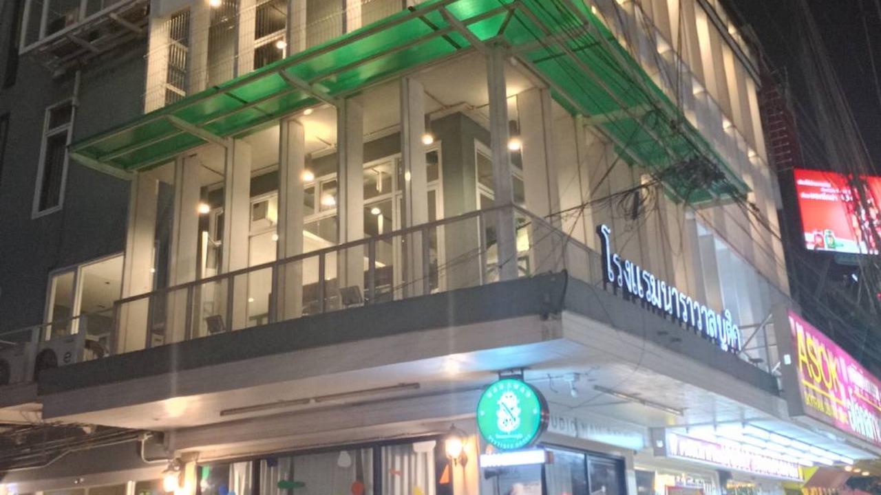 Photo of Others in Khlong Toei Nuea