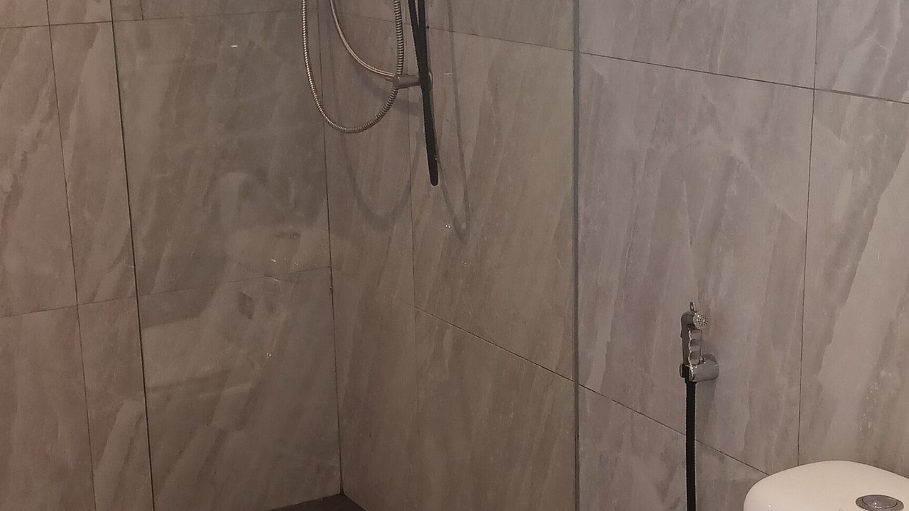 Photo of Bathroom in Maret